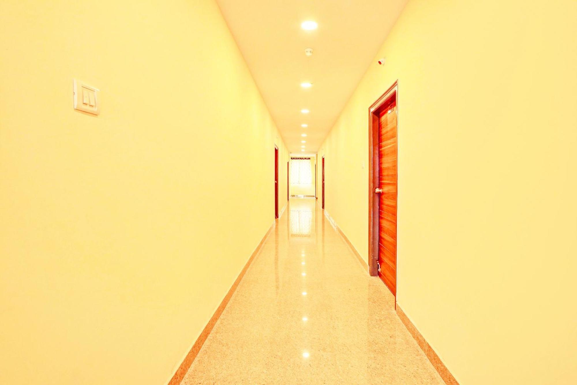 Hotel O R Square Haidarábád Kültér fotó