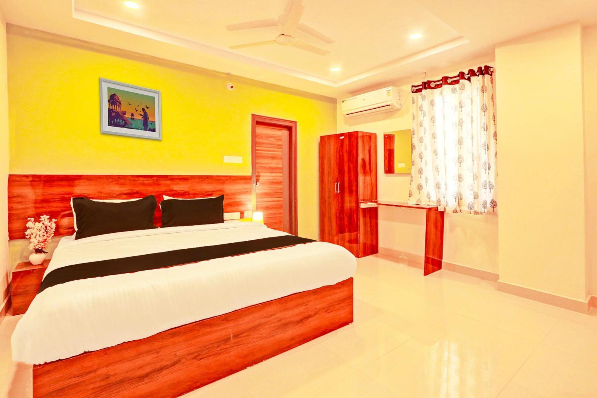 Hotel O R Square Haidarábád Kültér fotó