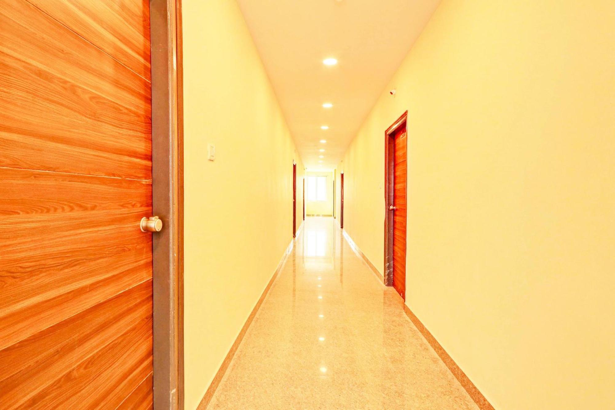 Hotel O R Square Haidarábád Kültér fotó