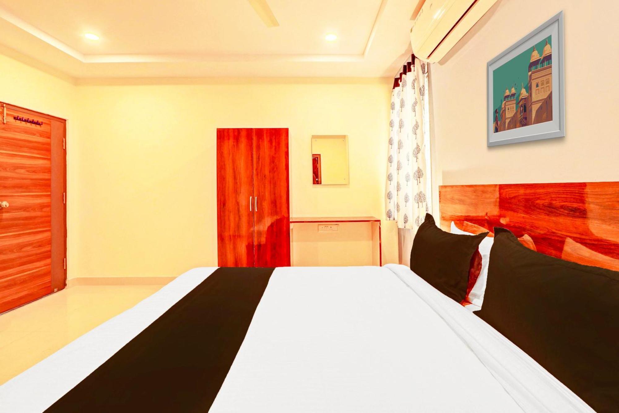 Hotel O R Square Haidarábád Kültér fotó